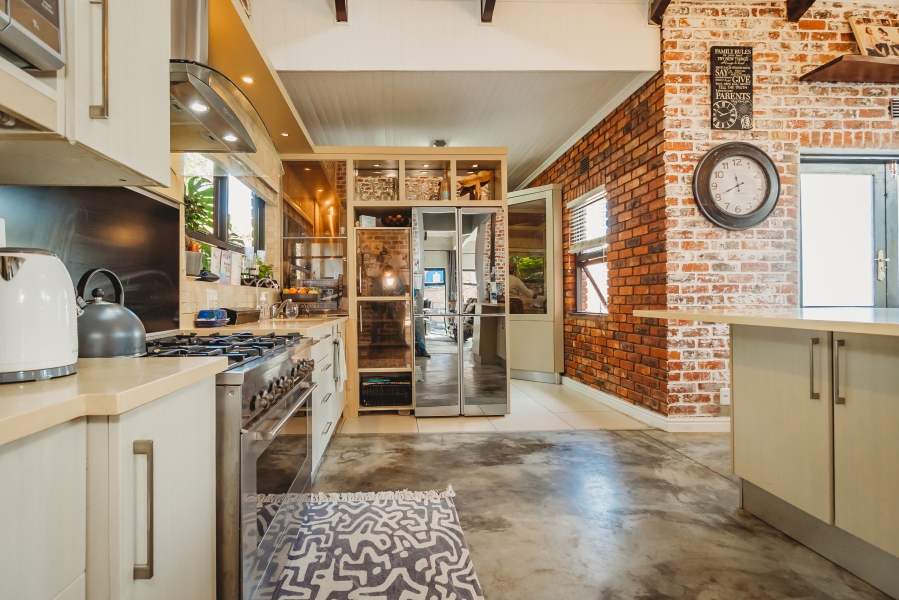 6 Bedroom Property for Sale in Camphersdrift Western Cape